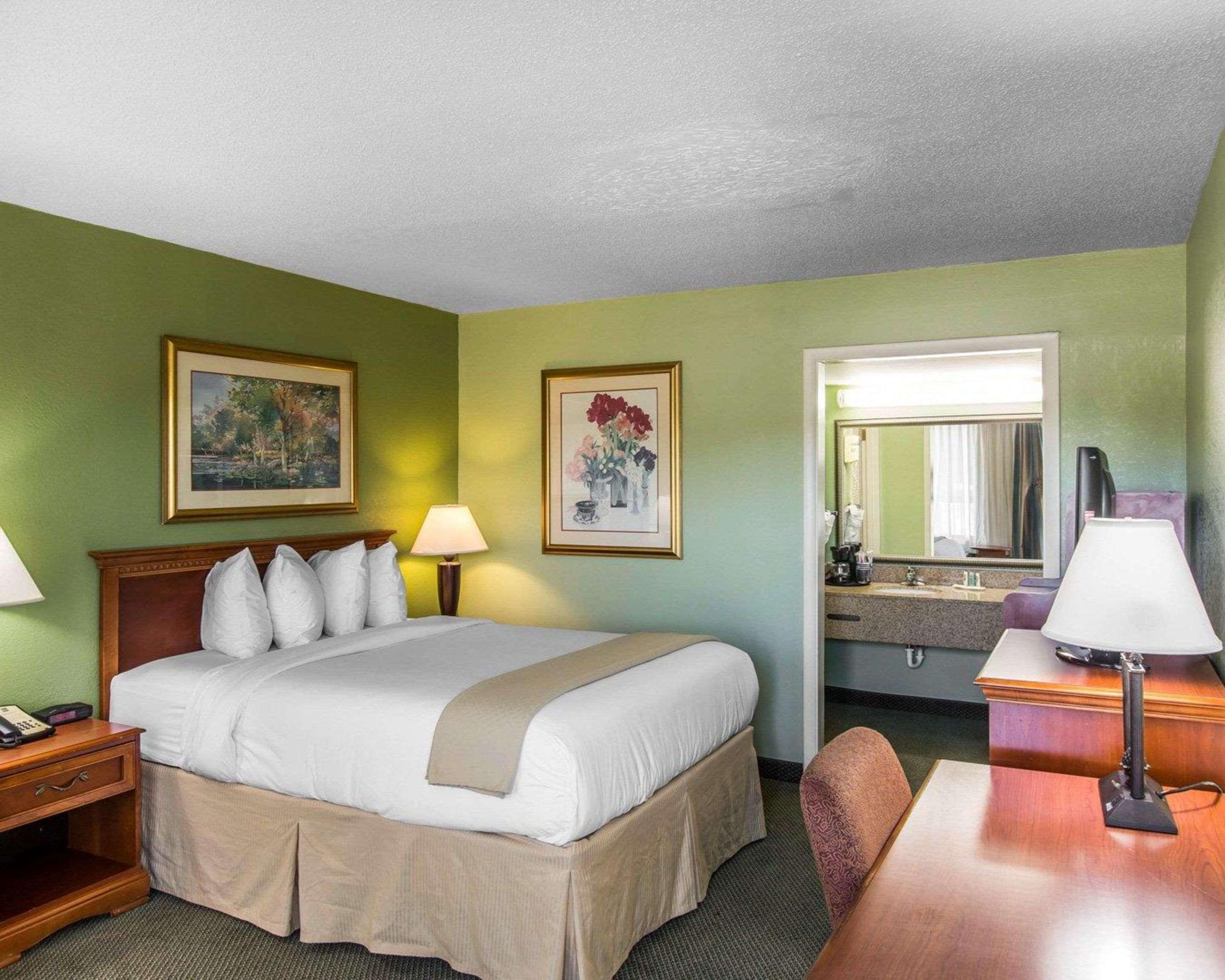 Quality Inn & Suites Waycross Exterior foto